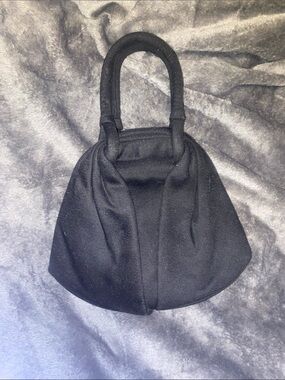 Vintage Prestige Elegant Black Mini Top-Handle Bag